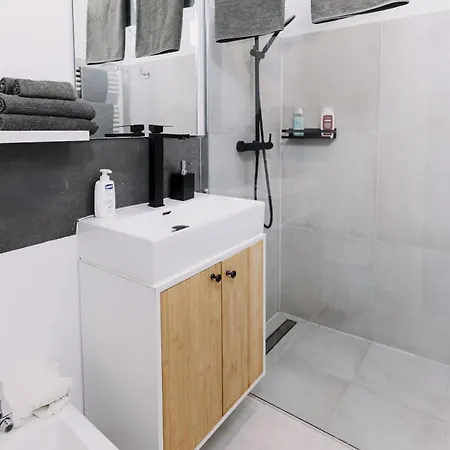 Larco Living 3 * טריאסטה